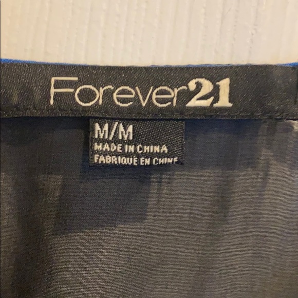 Blouse - Picture 2 of 3